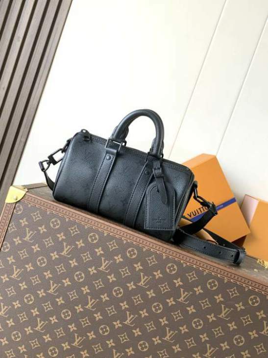 Picture of Louis Vuitton Handbags _SKUfw224788963fw